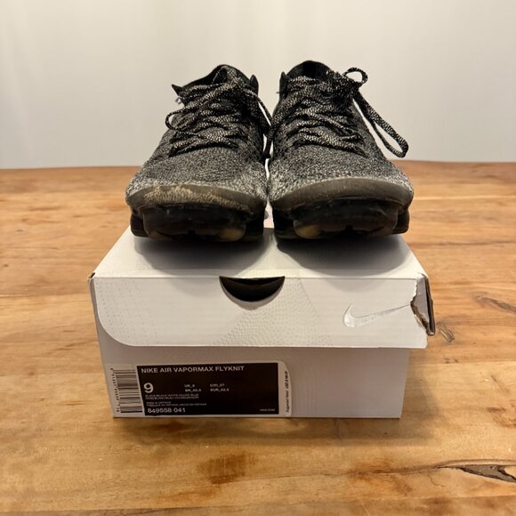 Nike Air Vapormax Flyknit Oreo 2.0 - Size 9 - Black - Picture 2 of 10